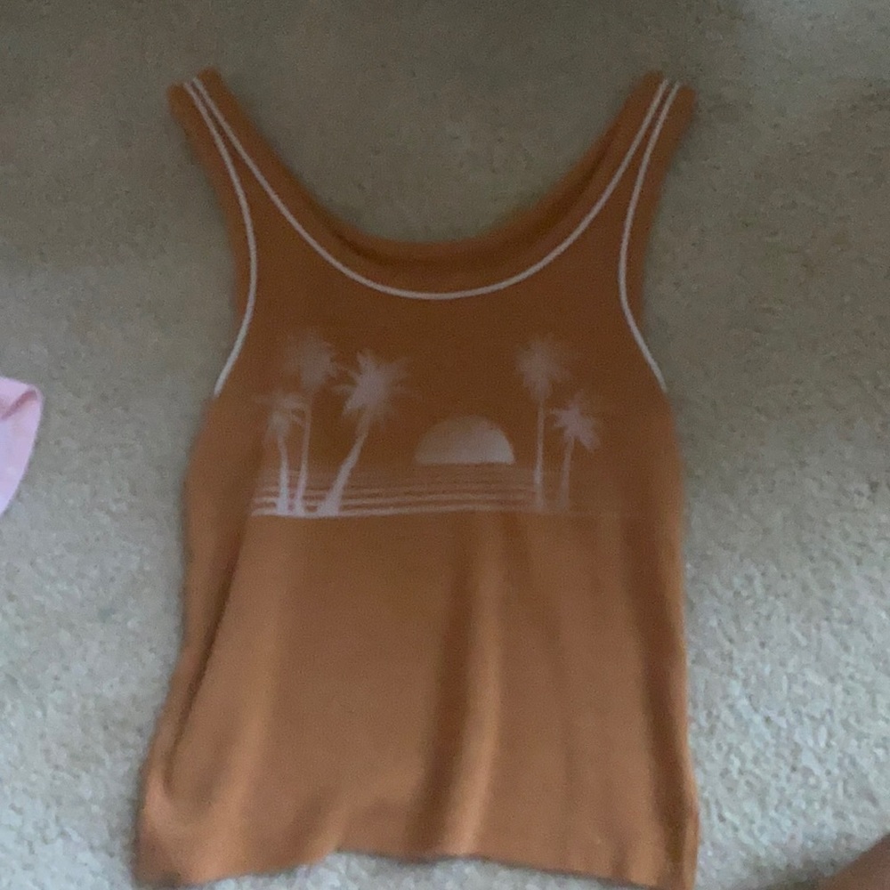AE TANK TOP SIZE XS